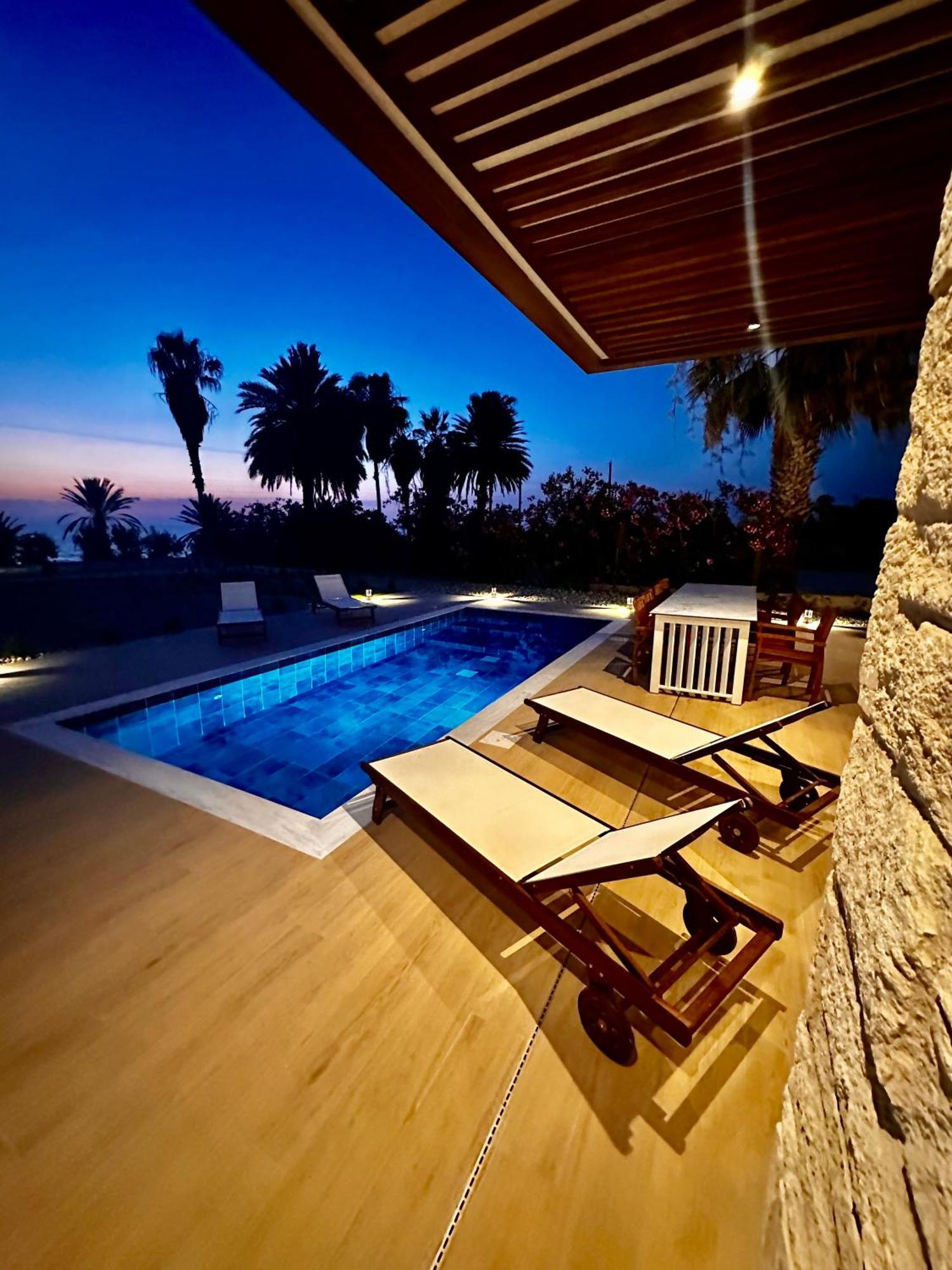 Santa Barbara Seafront Villas W Jacuzzi Pool パ フォス エクステリア 写真