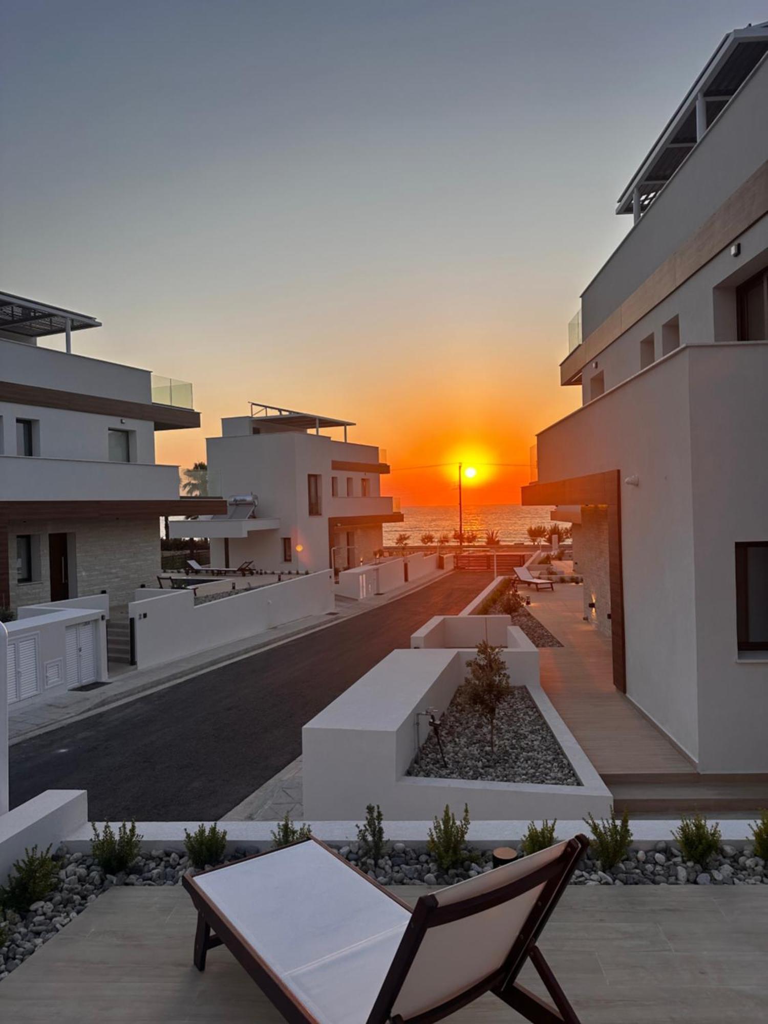 Santa Barbara Seafront Villas W Jacuzzi Pool パ フォス エクステリア 写真